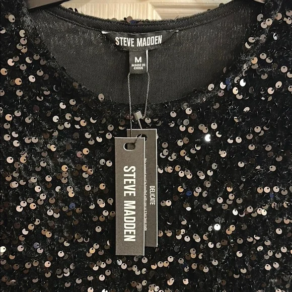 NWT Steve Madden Black Sequin Crop Top - Picture 3 of 3